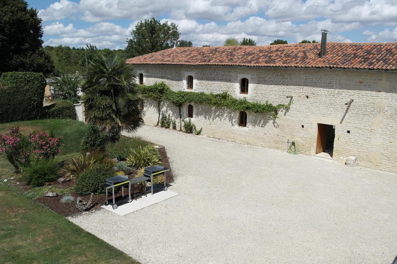 Gites Les Grandes Ecures Mons  ภายนอก รูปภาพ