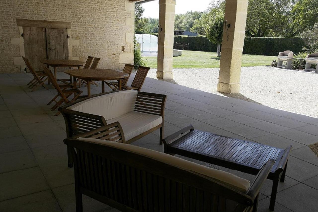 Gites Les Grandes Ecures Mons  ภายนอก รูปภาพ